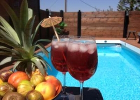 אהבה בשחקים צימרים בכנרת צימרים לפי שעה אהבה בשחקים - צימרים לפי שעה ליד הכנרת במרחק 5 דקות נסיעה מהכנרת במושב פוריה - נוה עובד מחכים לכם 2 סוויטות מדהימות